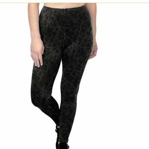 NWT SPYDER active leggings, black print, pockets